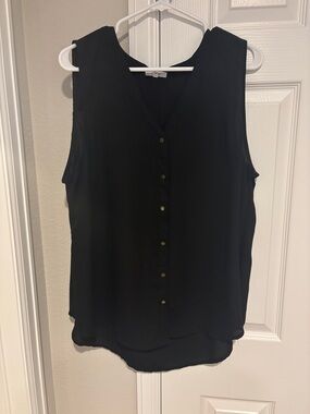 Maurices Black Sleeveless V-Neck Button Front Blouse